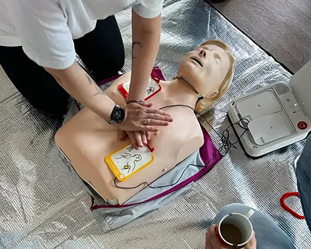 Übung beim 1.Hilfe-Training