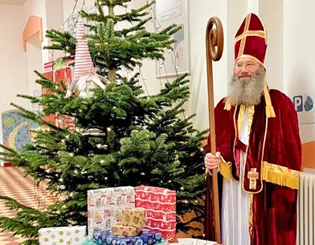Der Nikolaus zu Gast an der Gertrudisschule.
