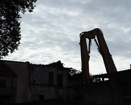 Schulhof bei „Nacht“
